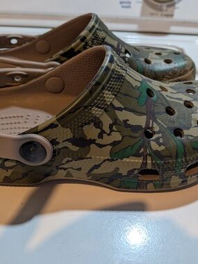 Camouflage Crocs- Green Camo